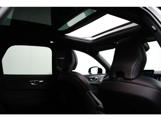 Volvo  XC60 2.0 T6 Plug-in hybrid AWD Plus Black Edition | Luchtvering | HU-Display | Trekhaak | 360 Camera | ActivLease financial lease