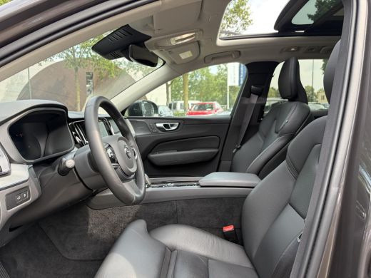 Volvo  XC60 Plug-In Hybrid AWD T6 Plus Dark Recharge ADAPT. CRUISE CONTROL | STUUR & STOEL VERWARMING | PANOR... ActivLease financial lease