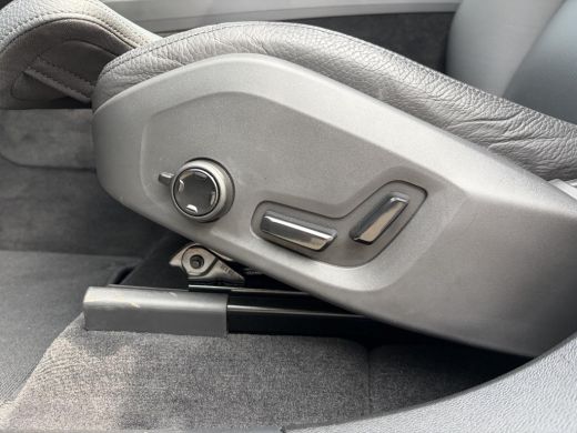 Volvo  XC60 Plug-In Hybrid AWD T6 Plus Dark Recharge ADAPT. CRUISE CONTROL | STUUR & STOEL VERWARMING | PANOR... ActivLease financial lease