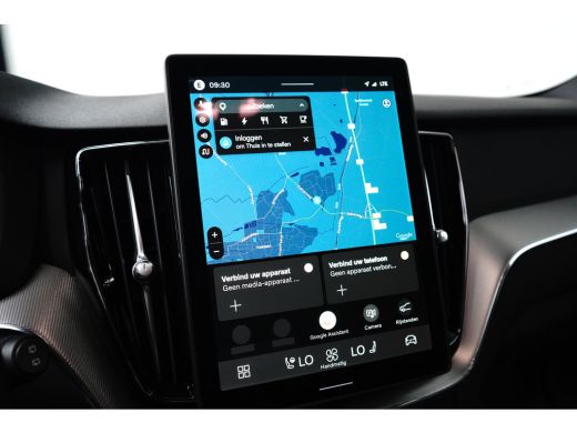 Volvo  XC60 Plus Black Edition Recharge Plug-In Hybrid AWD | Elektrisch glazen panorama-dak | Lichtmetalen ve... ActivLease financial lease