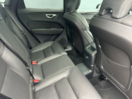 Volvo  XC60 T6 Plus Dark Recharge Plug-In Hybrid AWD | Luchtvering | H&K | HUD | Nappa | Trekhaak | Pano | Ma... ActivLease financial lease