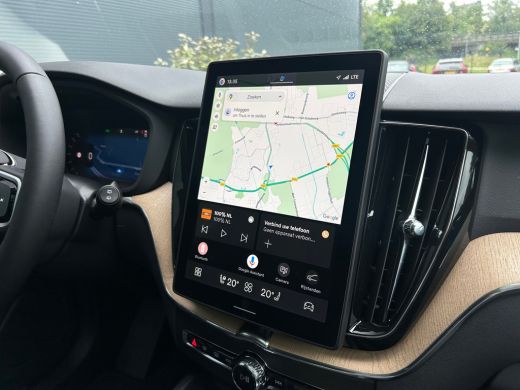 Volvo  XC60 T6 Plus Dark Recharge Plug-In Hybrid AWD | Luchtvering | H&K | HUD | Nappa | Trekhaak | Pano | Ma... ActivLease financial lease