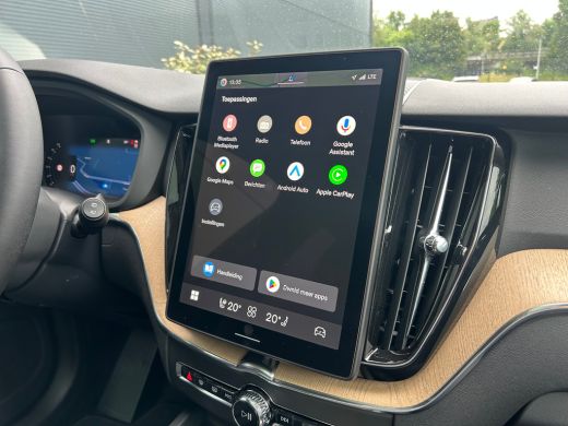 Volvo  XC60 T6 Plus Dark Recharge Plug-In Hybrid AWD | Luchtvering | H&K | HUD | Nappa | Trekhaak | Pano | Ma... ActivLease financial lease