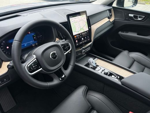 Volvo  XC60 T6 Plus Dark Recharge Plug-In Hybrid AWD | Luchtvering | H&K | HUD | Nappa | Trekhaak | Pano | Ma... ActivLease financial lease