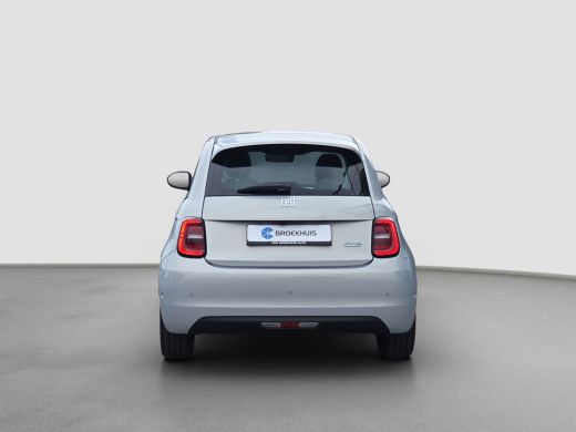 Fiat 500 La Prima Panoramadak | Vol leder | Stoelverwarming | Voorruit verwarming | JBL Audio | Adaptieve ... ActivLease financial lease