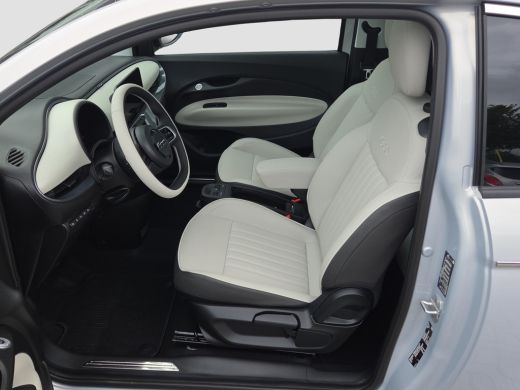 Fiat 500 La Prima Panoramadak | Vol leder | Stoelverwarming | Voorruit verwarming | JBL Audio | Adaptieve ... ActivLease financial lease