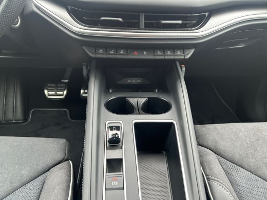 Skoda Elroq 85 Sportline | Matrix LED | Elektrische Achterklep | Stoel/Stuurverwarming | Achteruitrijcamera |... ActivLease financial lease