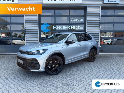Volkswagen Tiguan R-Line Edition - eHybrid | 'App-Connect' draadloze smartphone integratie | Automatische afstandsr... ActivLease financial lease