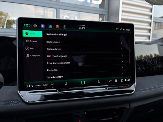 Volkswagen Tiguan R-Line Edition - eHybrid | 'App-Connect' draadloze smartphone integratie | Automatische afstandsr... ActivLease financial lease