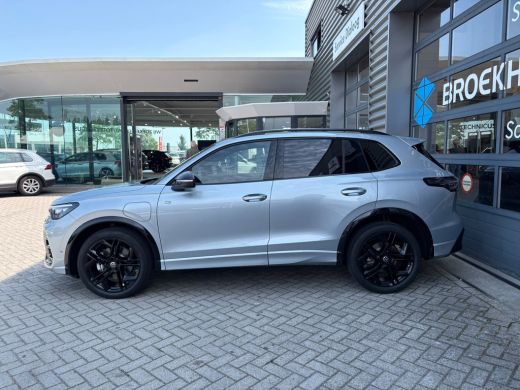 Volkswagen Tiguan R-Line Edition - eHybrid | 'App-Connect' draadloze smartphone integratie | Automatische afstandsr... ActivLease financial lease