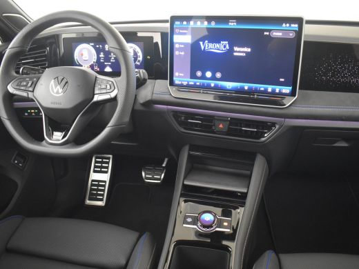 Volkswagen Tiguan R-Line Edition - eHybrid | 'App-Connect' draadloze smartphone integratie | Automatische afstandsr... ActivLease financial lease