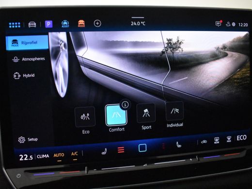 Volkswagen Tiguan R-Line Edition - eHybrid | 'App-Connect' draadloze smartphone integratie | Automatische afstandsr... ActivLease financial lease