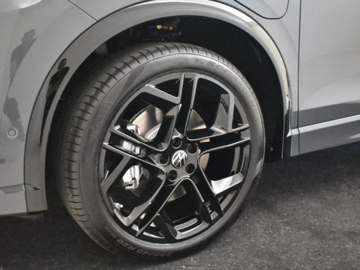 Volkswagen Tiguan R-Line Edition - eHybrid | 'App-Connect' draadloze smartphone integratie | Automatische afstandsr... ActivLease financial lease