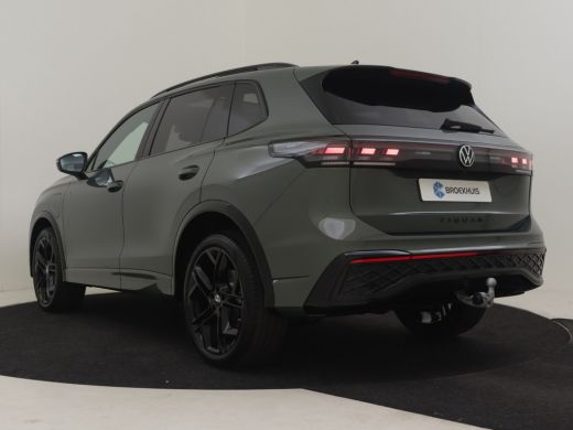 Volkswagen Tiguan R-Line Edition - eHybrid | 'App-Connect' draadloze smartphone integratie | Automatische afstandsr... ActivLease financial lease
