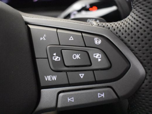 Volkswagen Tiguan R-Line Edition - eHybrid | 'App-Connect' draadloze smartphone integratie | Automatische afstandsr... ActivLease financial lease