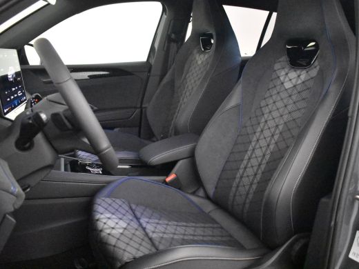 Volkswagen Tiguan R-Line Edition - eHybrid | 'App-Connect' draadloze smartphone integratie | Automatische afstandsr... ActivLease financial lease