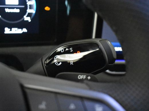 Volkswagen Tiguan R-Line Edition - eHybrid | 'App-Connect' draadloze smartphone integratie | Automatische afstandsr... ActivLease financial lease