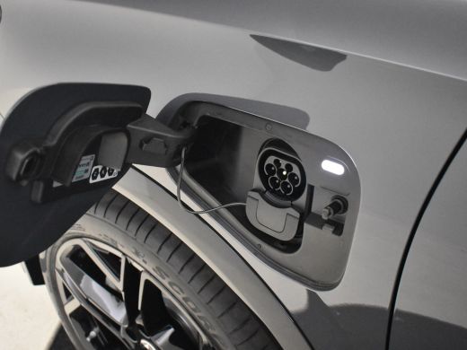 Volkswagen Tiguan R-Line Edition - eHybrid | 'App-Connect' draadloze smartphone integratie | Automatische afstandsr... ActivLease financial lease