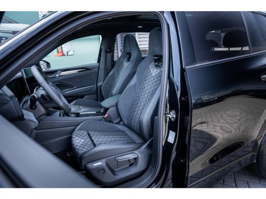 Volkswagen Tiguan R-Line Edition - eHybrid | 'App-Connect' draadloze smartphone integratie | Automatische afstandsr... ActivLease financial lease