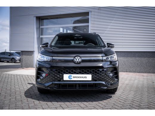 Volkswagen Tiguan R-Line Edition - eHybrid | 'App-Connect' draadloze smartphone integratie | Automatische afstandsr... ActivLease financial lease