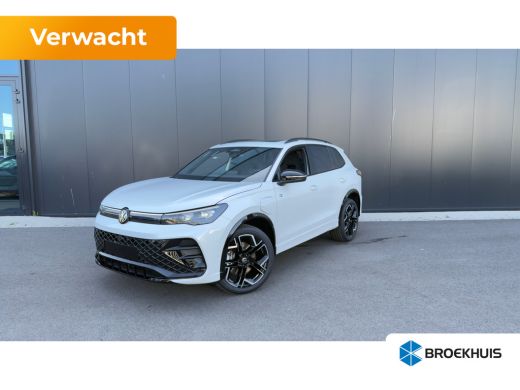 Volkswagen Tiguan R-Line Edition - eHybrid | 'App-Connect' draadloze smartphone integratie | Automatische afstandsr... ActivLease financial lease