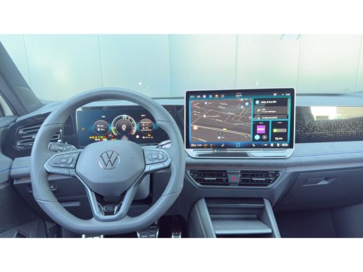 Volkswagen Tiguan R-Line Edition - eHybrid | 'App-Connect' draadloze smartphone integratie | Automatische afstandsr... ActivLease financial lease