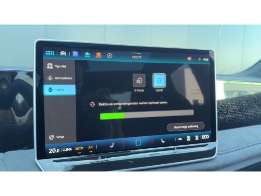 Volkswagen Tiguan R-Line Edition - eHybrid | 'App-Connect' draadloze smartphone integratie | Automatische afstandsr... ActivLease financial lease