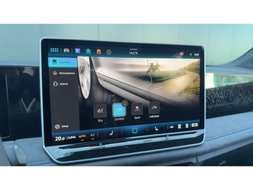 Volkswagen Tiguan R-Line Edition - eHybrid | 'App-Connect' draadloze smartphone integratie | Automatische afstandsr... ActivLease financial lease