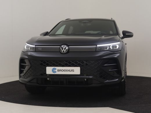 Volkswagen Tiguan R-Line Edition - eHybrid | 'App-Connect' draadloze smartphone integratie | Automatische afstandsr... ActivLease financial lease