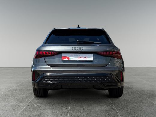 Audi A3 Sportback 40 204pk TFSI e S edition Trekhaak | Leder valcona rode stiksel | Achteruitrijcamera ActivLease financial lease