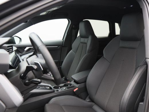 Audi A3 Sportback 45 TFSi e 272 Pk S-line Competition | Stoelverwarming | Trekhaak | Adaptive Cruise | Ca... ActivLease financial lease
