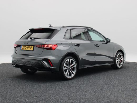 Audi A3 Sportback 45 TFSi e 272 Pk S-line Competition | Stoelverwarming | Trekhaak | Adaptive Cruise | Ca... ActivLease financial lease