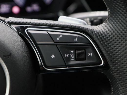 Audi A3 Sportback 45 TFSi e 272 Pk S-line Competition | Stoelverwarming | Trekhaak | Adaptive Cruise | Ca... ActivLease financial lease