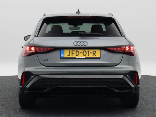Audi A3 Sportback 45 TFSi e 272 Pk S-line Competition | Stoelverwarming | Trekhaak | Adaptive Cruise | Ca... ActivLease financial lease