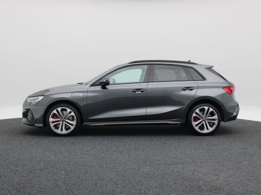 Audi A3 Sportback 45 TFSi e 272 Pk S-line Competition | Stoelverwarming | Trekhaak | Adaptive Cruise | Ca... ActivLease financial lease
