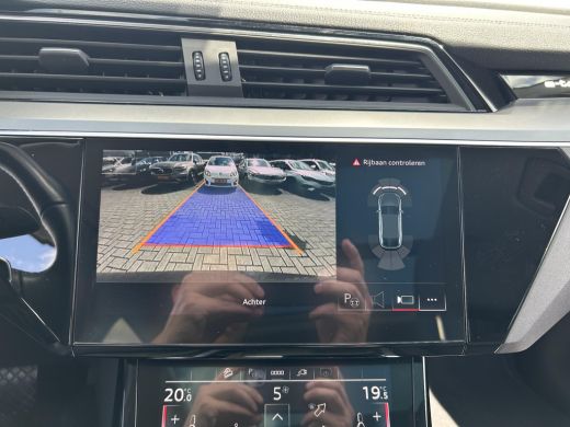 Audi e-tron 55 quattro Business edition Plus 95 kWh NL-AUTO | SOH 90%| PANODAK | LEDER ActivLease financial lease