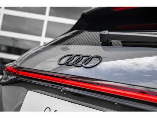 Audi Q4 e-tron S edition | 3-zone airconditioning | Achterklep, automatisch bedienbaar | Achteruitrijcamera ActivLease financial lease