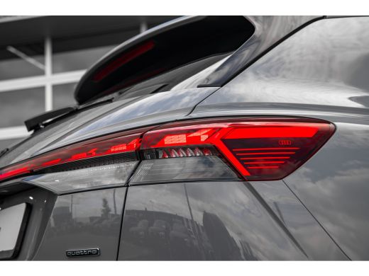 Audi Q4 e-tron S edition | 3-zone airconditioning | Achterklep, automatisch bedienbaar | Achteruitrijcamera ActivLease financial lease