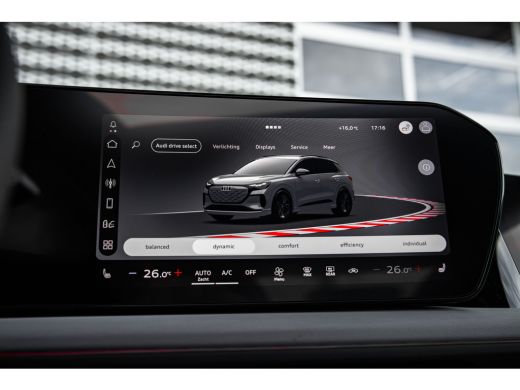 Audi Q4 e-tron S edition | 3-zone airconditioning | Achterklep, automatisch bedienbaar | Achteruitrijcamera ActivLease financial lease