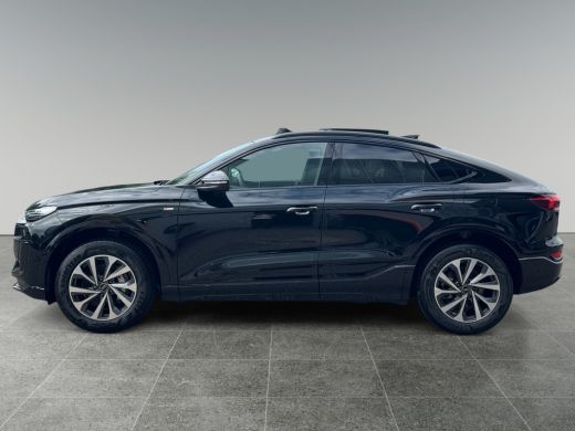 Audi Q6 e-tron S edition quattro 100 kWh 429pk Winterpakket | 360 Area view camera | Glazen panoramadak ActivLease financial lease