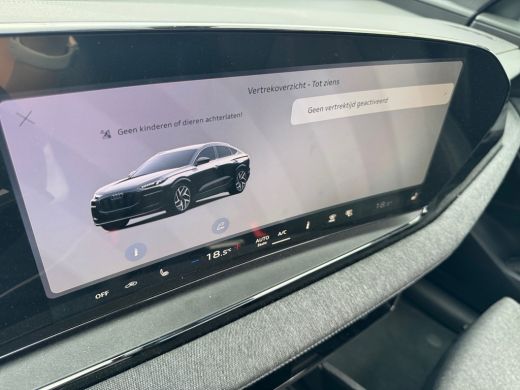 Audi Q6 e-tron S edition quattro 100 kWh 429pk Winterpakket | 360 Area view camera | Glazen panoramadak ActivLease financial lease