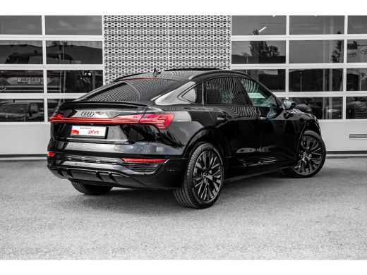 Audi Q8 Sportback e-tron 55 quattro S line | Massage | Luchtvering | Panoramadak | Stoelventilatie | 360 Camera | ActivLease financial lease