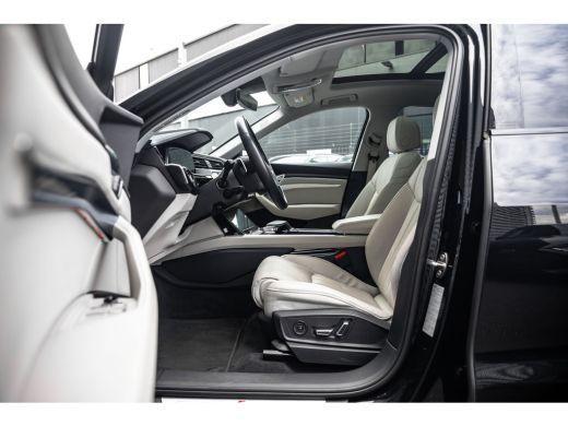 Audi Q8 Sportback e-tron 55 quattro S line | Massage | Luchtvering | Panoramadak | Stoelventilatie | 360 Camera | ActivLease financial lease