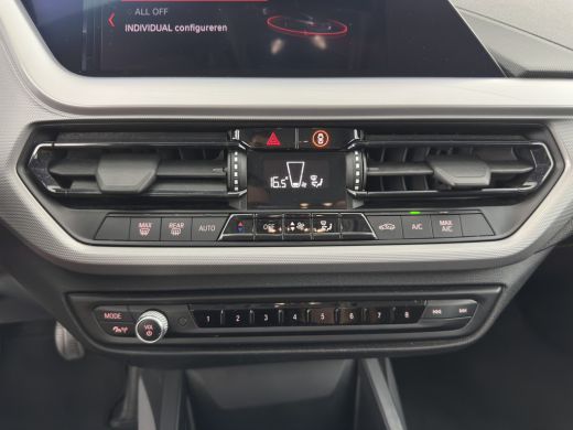 BMW 1 Serie 116d (INCL.BTW) *NAVI-FULLMAP | COMFORT-SEATS | DAB+ | ECC | PDC | CRUISE | 16''ALU* ActivLease financial lease