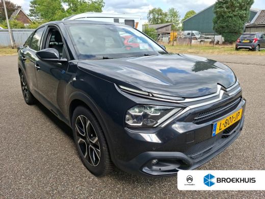 Citroën &euml;-C4 Shine 50 kWh | Achterbank in delen neerklapbaar | Achterbank met armsteun en skiluik | Achteropko... ActivLease financial lease