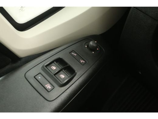 Citroën Jumper Peugeot Boxer 2.2 BlueHDi 165PK L2H1 | Airco | Cruise | Camera | 3 Zits | Trekhaak | Carplay ActivLease financial lease