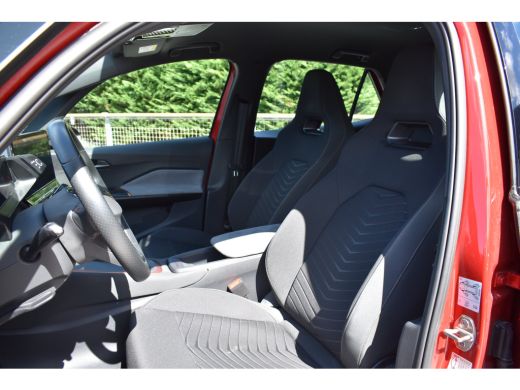 CUPRA Born 62kWh Impulse 204PK | Warmtepomp | BeatsAudio | Cargo pakket | Verwarmbaar stuurwiel ActivLease financial lease