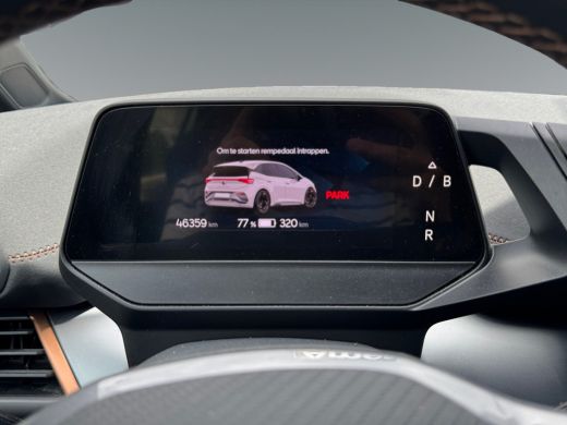 CUPRA Born Adrenaline One 62 kWh 204pk Navigatiesysteem | Parkeersensoren achter & voor | Verwarmbare voorst... ActivLease financial lease