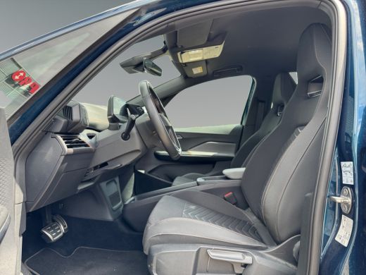 CUPRA Born Adrenaline One 62 kWh 204pk Navigatiesysteem | Parkeersensoren achter & voor | Verwarmbare voorst... ActivLease financial lease