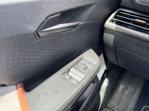 CUPRA Born Adrenaline One 62 kWh 204pk Navigatiesysteem | Parkeersensoren achter & voor | Verwarmbare voorst... ActivLease financial lease